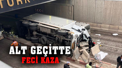 Afyonkarahisar’da alt geçitte kamyon devrildi
