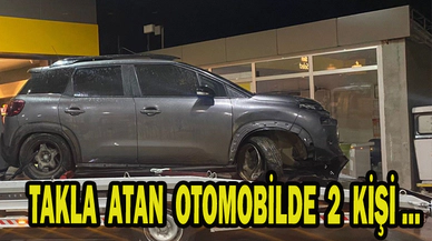 TAKLA ATAN OTOMOBİLDE 2 KİŞİ YARALANDI
