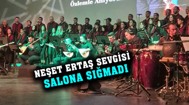 Neşet Ertaş sevgisi salona sığmadı