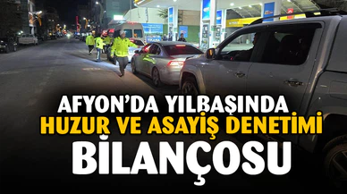 Polis yılbaşı gecesi 3 bin 612 kişinin kimlik sorgulamasını yapıp, 900 aracı kontrol etti