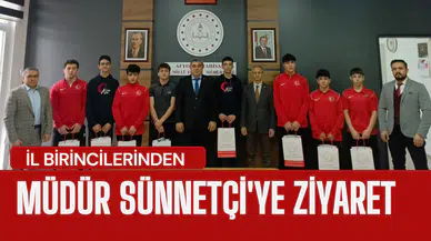 İl birincileri Müdür Sünnetci’yi ziyaret etti