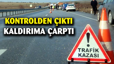 Kaldırıma çarpan otomobilde 3 kişi yaralandı
