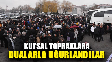 Afyonkarahisar'da umre kafilesi dualarla uğurlandı