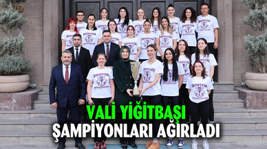 Vali şampiyonları ağırladı