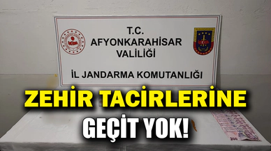 Jandarma Zehir Tacirlerine Geçit Vermiyor