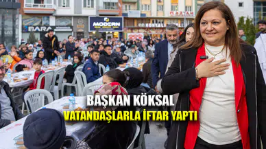 Afyonlu vatandaşlar Başkan Köksal'la iftar yaptı