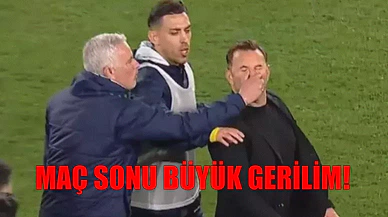 Son Dakika! Maç sonu büyük gerilim: Jose Mourinho, Okan Buruk'un burnunu sıktı!