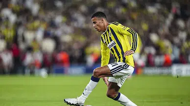 Fenerbahçe maçında kural tartışması! Greenwood kırmızı gördü, maç 11’e 11 devam etti