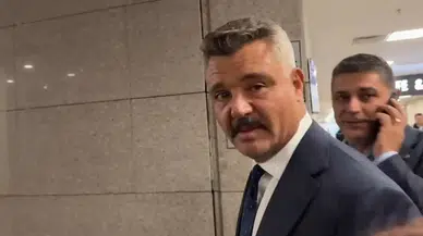 Sadettin Saran Adliyeye Geldi! Yeni İmajı Dikkat Çekti