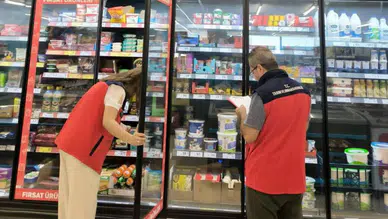 Afyonkarahisar’da marketlerde fiyat takibi: Tarımsal ürünler tek tek incelendi