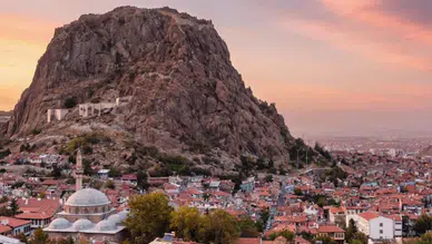 Afyon’da Hafta Sonu Ne Yapılır? İşte Dev Etkinlik Rehberi