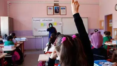 Öğrenci ve velilerin dikkatine! İlk ara tatilin tarihi belli oldu