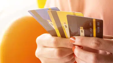 Kredi kartlarında beklenen düzenleme resmiyet kazandı! Kim ne kadar asgari ödeme yapacak?