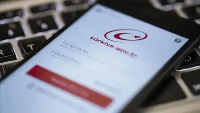 Duyan e-Devlet'e koşuyor: Binlerce kişinin beklediği süreç başladı