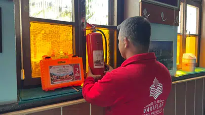 Afyonkarahisar’daki cami ve Kur’an kurslarına 112 güvenlik malzemesi desteği