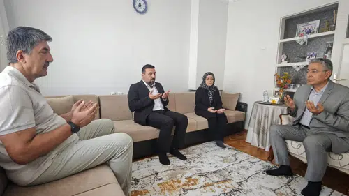 Başkan Kavak’tan şehit polis Topatan’ın ailesine başsağlığı ziyareti