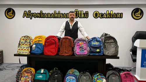 Afyon Ülkü Ocakları’ndan Eğitime Tam Destek! 104 Öğrenciye Dev Destek