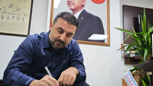Afyon AK Parti'de Sabah 06.00’da Başlayan Mesai! Makam Kapılarını Vatandaşa Açtı
