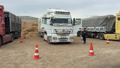 Afyon'da acı olay, kullandığı aracın içinden ölüsü çıktı