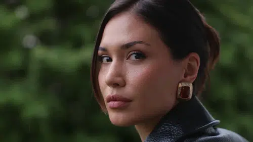 Ebru Şam kimdir? Güller ve Günahlar'ın Sonay'ı dikkat çekti