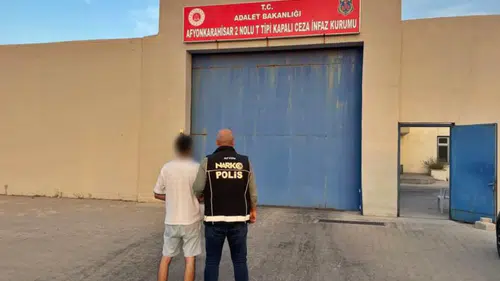 Afyonkarahisar'da 14 yıl 4 ay hapis cezasıyla aranan şahıs yakalandı