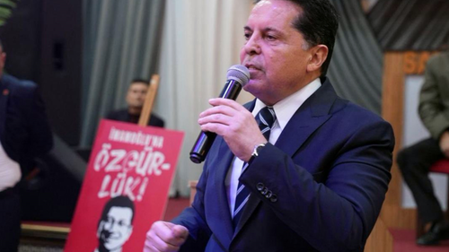 Ahmet Özer Yeni Parti'ye geçti