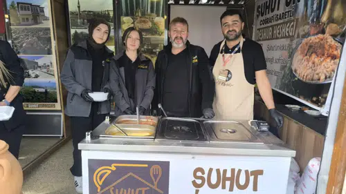 Şuhut Keşkeği GastroAfyon’da Ziyaretçilerin gözdesi oldu: 5 bin kişiye ücretsiz ikram edildi