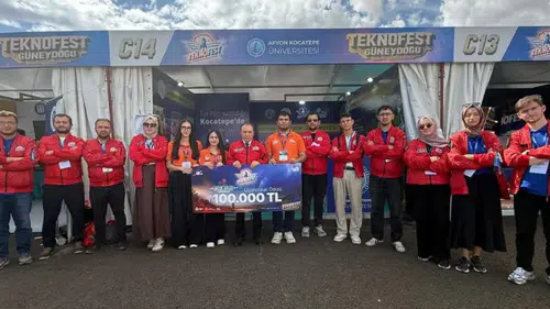 AKÜ’den TEKNOFEST’te çifte başarı: İki takım Türkiye üçüncüsü oldu