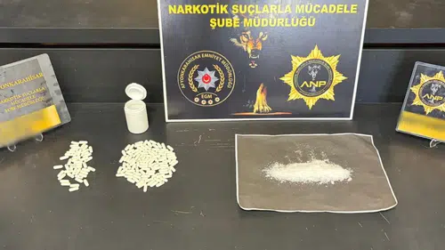 Afyon’da bir otomobil durduruldu: Araçtan bakın neler çıktı