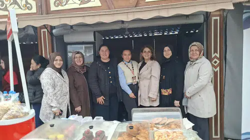 AK Parti Kadın Kolları Afyonkarahisar’da buluştu! Eğitim sonrası Gastro Afyon ziyareti