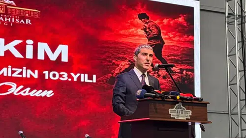 Afyonkarahisar’da Cumhuriyet’in 103. yılı coşkuyla kutlandı: "Cumhuriyet'e giden yol bu şehirden geçti"