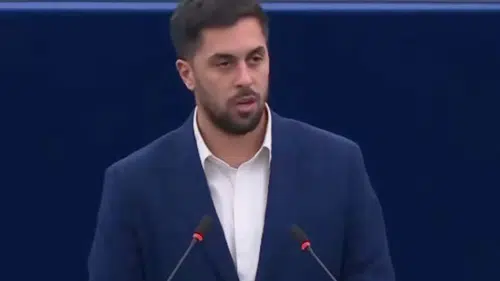 Yunan Vekil Türkler Hakkında Ne Dedi? AP üyesi Yunan vekilden akılalmaz nefret söylemi! Türk kullanıcılar tepki yağdırdı!