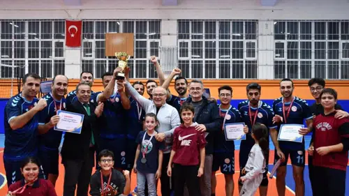 Afyonkarahisar'da 4. Kamu Spor Oyunları Erkek Voleybol Müsabakaları tamamlandı