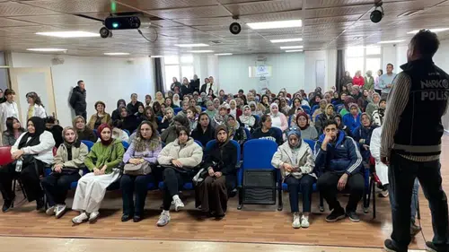 Afyon’da 265 anne ve anne adayına uyuşturucuyla mücadele eğitimi
