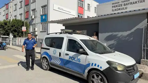 İlkokul öğrencisinin çantasından tabanca çıktı! Babası gözaltına alındı