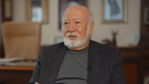 Mehmet Sandal kimdir? İşçilerine ev alan patronun dikkat çeken hayatı