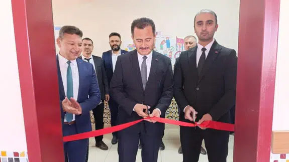 Bolvadin’de öğrenciler için akıl ve zekâ oyunları sınıfı açıldı