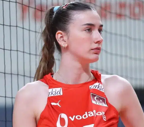 Dilay Özdemir kimdir? Kaç yaşında, nereli? Dilay Özdemir hangi takımlarda oynadı?
