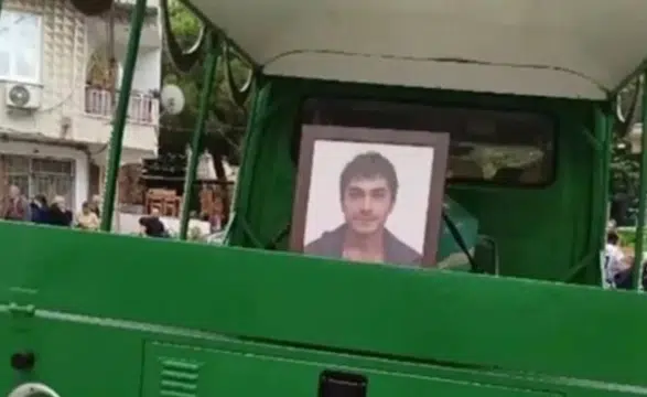 Altı Üstü İstanbul Emir öldü mü? Rahimcan Kapkap Altı Üstü İstanbul'dan ayrıldı mı?
