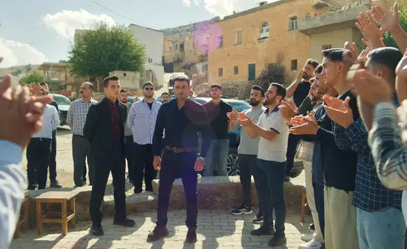 Uzak Şehir 70. Bölüm 2. Fragmanı Şoke Etti! Cihan Nişanlanıyor, Alya Hamile!