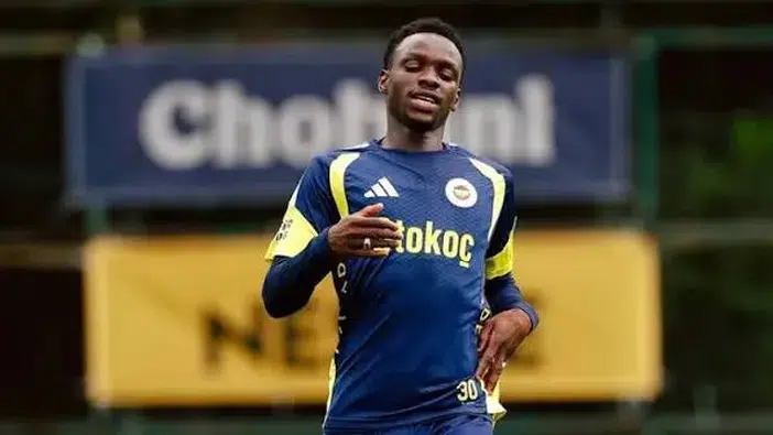 Amara Diouf Fenerbahçe'den ayrılıyor mu? Ocak ayında Süper Lig'e kiralanabilir