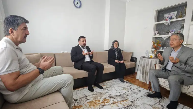 Başkan Kavak’tan şehit polis Topatan’ın ailesine başsağlığı ziyareti