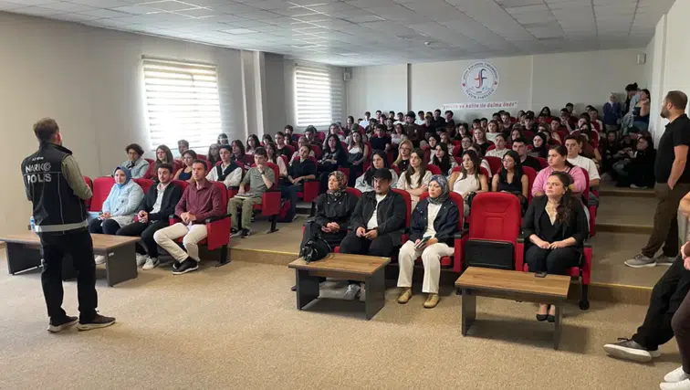 Afyon’da üniversitelilere uyuşturucu farkındalığı eğitimi: 335 öğrenci bilgilendirildi