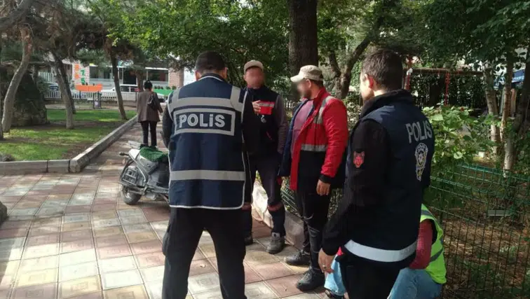 Afyonkarahisar’da okul çevrelerinde sıkı denetim: Ekipler 137 noktayı kontrol etti