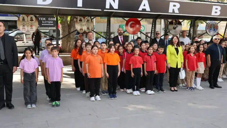 Dinar’da okul heyecanı başladı: İlköğretim Haftası sevinçle kutlandı