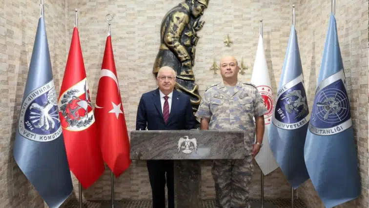 Bakan Yaşar Güler 17’nci Hava ve Füze Savunma Üs Komutanlığı’nı ziyaret etti