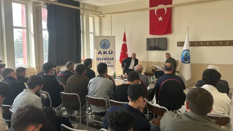 AKÜ İscehisar MYO’da öğrenciler sektör deneyimini sahadan dinledi
