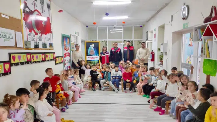 Başmakçı’da miniklere hayvan sevgisi anlatıldı