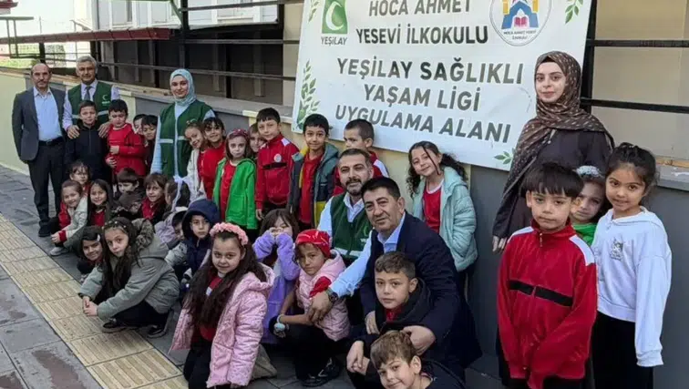 Afyon’da minik öğrencilerden sağlıklı gelecek için anlamlı adım