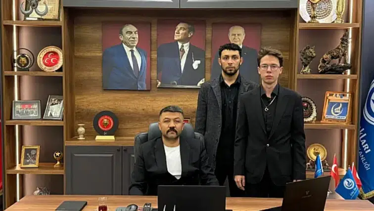 Afyonkarahisar’da gençlerin teknoloji hayallerine Ülkü Ocakları desteği